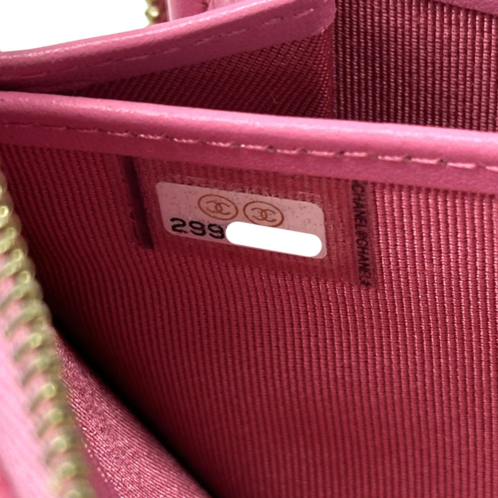 CHANEL Authentic Pink Caviar Leather Wallet - Picture 6 of 12